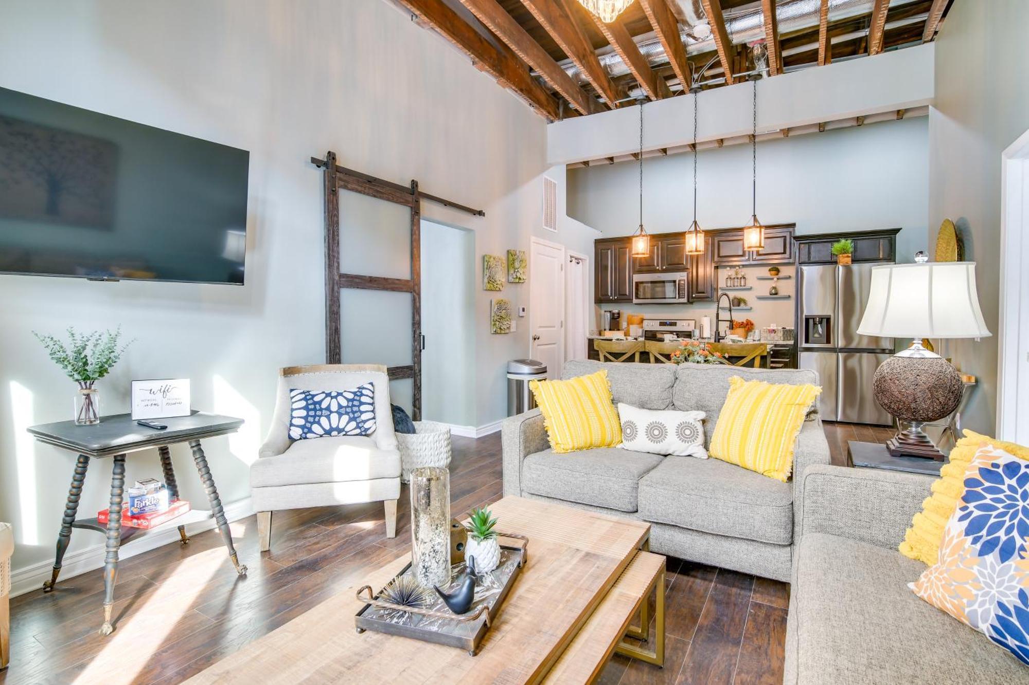Dtwn Loft In The Heart Of Monett Pets Welcome! 外观 照片
