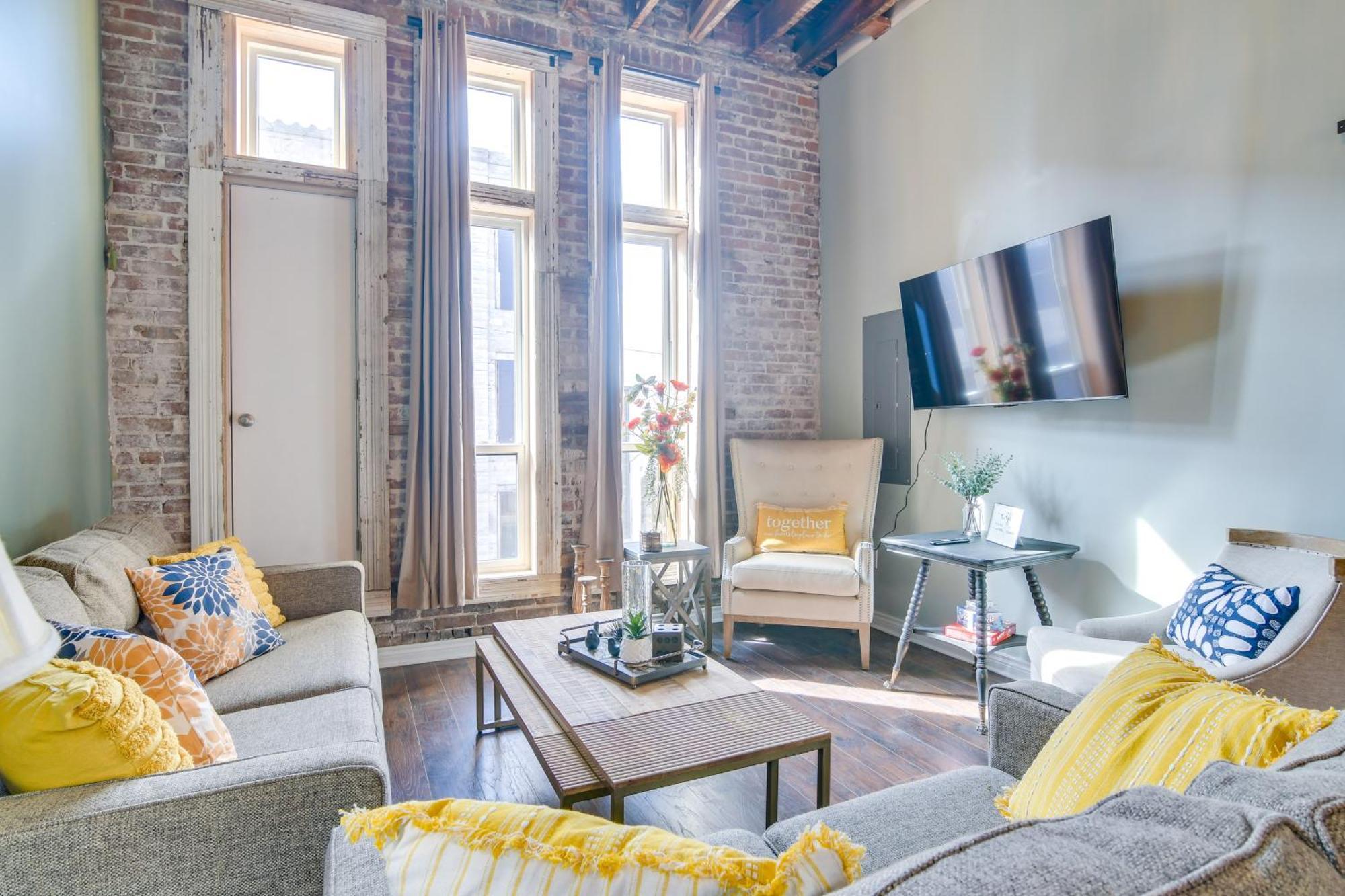 Dtwn Loft In The Heart Of Monett Pets Welcome! 外观 照片